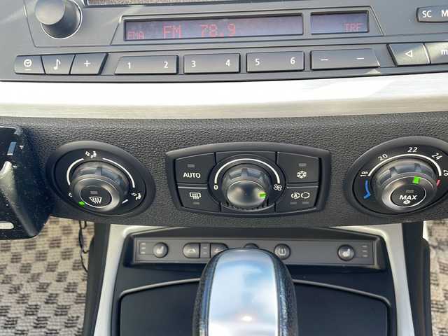 ＢＭＷ Ｚ４ ロードスター 2．5i 三重県 2008(平20)年 9.7万km サファイアブラックP ポータブルナビ/本革シート/ETC/シートヒーター/社外レーダー探知機/LEDヘッドライト/純正17インチAW/電動格納ミラー/禁煙