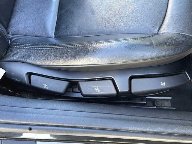 ＢＭＷ Ｚ４ ロードスター 2．5i 三重県 2008(平20)年 9.7万km サファイアブラックP ポータブルナビ/本革シート/ETC/シートヒーター/社外レーダー探知機/LEDヘッドライト/純正17インチAW/電動格納ミラー/禁煙