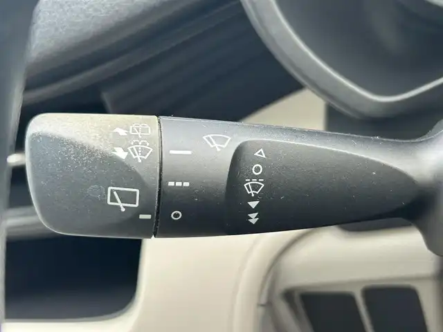 ダイハツ ムーヴ X 沖縄県 2016(平28)年 6.1万km ファイアークォーツレッドM (株)IDOMが運営する【じしゃロンコザ店】の自社ローン対象車両になります。こちらは現金ご利用時の価格です。自社ローンご希望の方は別途その旨お申付け下さい。/・本土仕入/・社外ナビ/・Bluetooth接続/・TV/・DVD再生/・スマートキー/・プッシュスタート/・純正フロアマット/・純正アルミホイール/・オートライト