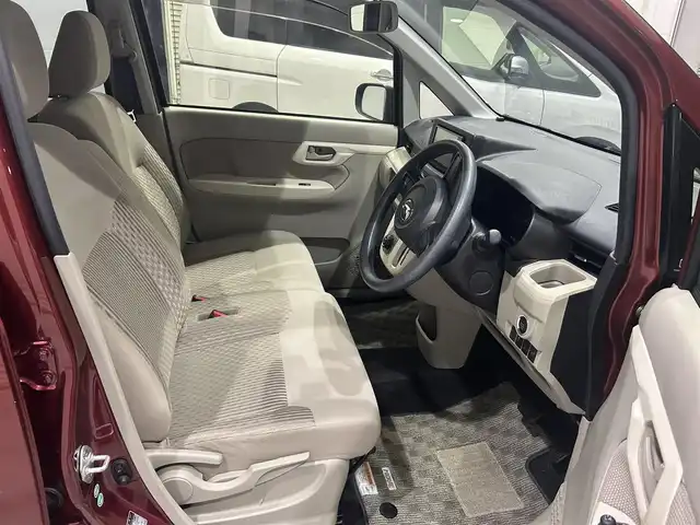 ダイハツ ムーヴ X 沖縄県 2016(平28)年 6.1万km ファイアークォーツレッドM (株)IDOMが運営する【じしゃロンコザ店】の自社ローン対象車両になります。こちらは現金ご利用時の価格です。自社ローンご希望の方は別途その旨お申付け下さい。/・本土仕入/・社外ナビ/・Bluetooth接続/・TV/・DVD再生/・スマートキー/・プッシュスタート/・純正フロアマット/・純正アルミホイール/・オートライト