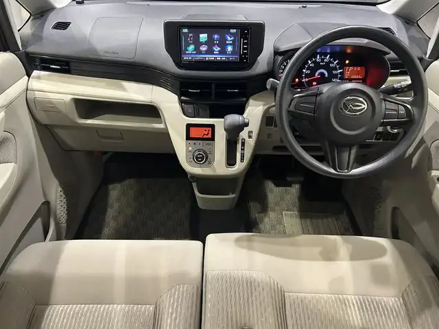 ダイハツ ムーヴ X 沖縄県 2016(平28)年 6.1万km ファイアークォーツレッドM (株)IDOMが運営する【じしゃロンコザ店】の自社ローン対象車両になります。こちらは現金ご利用時の価格です。自社ローンご希望の方は別途その旨お申付け下さい。/・本土仕入/・社外ナビ/・Bluetooth接続/・TV/・DVD再生/・スマートキー/・プッシュスタート/・純正フロアマット/・純正アルミホイール/・オートライト