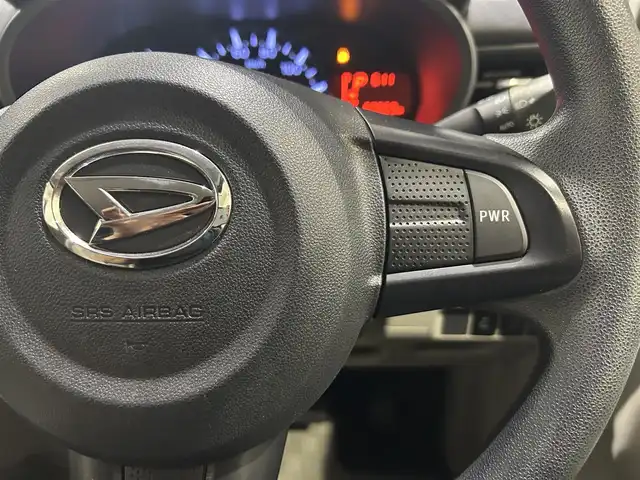 ダイハツ ムーヴ X 沖縄県 2016(平28)年 6.1万km ファイアークォーツレッドM (株)IDOMが運営する【じしゃロンコザ店】の自社ローン対象車両になります。こちらは現金ご利用時の価格です。自社ローンご希望の方は別途その旨お申付け下さい。/・本土仕入/・社外ナビ/・Bluetooth接続/・TV/・DVD再生/・スマートキー/・プッシュスタート/・純正フロアマット/・純正アルミホイール/・オートライト