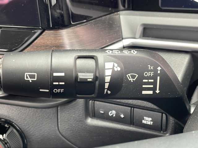 日産 オーラ G レザーエディション 愛媛県 2023(令5)年 1.4万km バーガンディー ワンオーナー/Connectナビゲーションシステム(9インチ)/フルセグTV/Bluetooth/ワイヤレス充電器/ETC2.0/プロパイロット/SOSコール/USB電源ソケットタイプC(前席)/BOSEパーソナルプラスサウンドシステム/-/インテリジェントアラウンドビュー/インテリジェントルームミラー/全方位運転支援システム/インテリジェントエマージェンシーブレーキ/アダプティブLEDヘッドランプ/インテリジェントオートライト/ブラックツイード調織物巻ダッシュボード/ブラウン木目調インパネ加飾/ブラックレザーシート/インテリジェントキー/プッシュパワースターター/保証書/取説/スペアキー