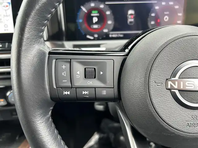 日産 オーラ G レザーエディション 愛媛県 2023(令5)年 1.4万km バーガンディー BOSEサウンド/アラウンドビューモニター/追従クルコン/前方ドラレコ/レザーシート/applecarplay/デジタルインナーミラー/C-TYPE充電/USB/ワイヤレス充電/前後コーナーセンサー/LED/オートライト/ビルトインETC2.0/純正ナビ/Bluetooth/フルセグTV/純正フロアマット/純正17インチアルミホイール