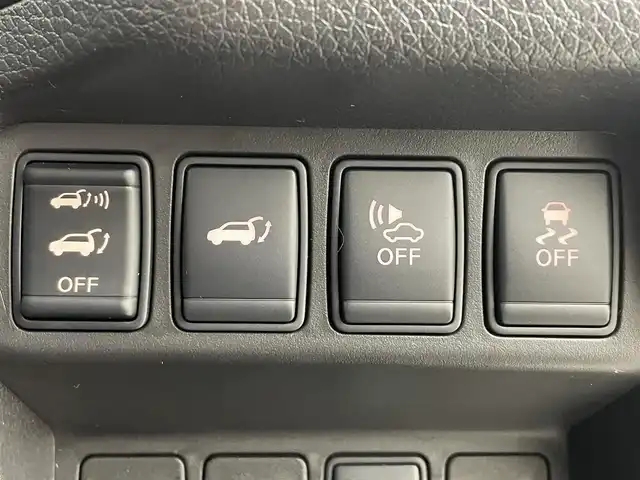 日産 エクストレイル ハイブリッド 20X ブラック エクストリーマーX ブレーキ 福島県 2015(平27)年 2.5万km ダイヤモンドブラック パートタイム4WD/エマージェンシーブレーキパッケージ/・エマージェンシーブレーキ/・踏み間違い衝突防止アシスト/・車線逸脱警報/・ブラインドスポットモニター/純正メモリナビ/型番:なし/【AM/FM/CD/DVD/BT/AUX/USB/フルセグTV】/アラウンドビューモニター/ETC/前後ドライブレコーダー/デジタルインナーミラー/パワーバックドア/クルーズコントロール/ダウンヒルアシストコントロール/プッシュスタート/・スマートキー/革巻きステアリング/・ステアリングスイッチ/・チルト式ステアリング/ルーフレール/LEDヘッドライト/・オートライト/・フォグランプ/冬タイヤ付き社外AW積込/・225/65/R17/ドアバイザー