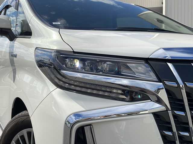 トヨタ アルファードハイブリット SR Cパッケージ 道北・旭川 2020(令2)年 1.8万km ラグジュアリーホワイトパールクリスタルシャインガラスフレーク ・4WD/・禁煙車/・純正ナビ/ CD/DVD/BT/USB/フルセグ/・両側パワースライドドア /・電動リアゲート/・黒革シート/・3眼LEDヘッドライト/・デジタルインナーミラー /・バックカメラ/・トヨタセーフティセンス/・PCS/・LTA/・ACC/・PKSB/・BSM/・RSA/・RCTA/・クリアランスソナー /・運転席メモリシート/・パワーシート /・シートヒーター /・エアシート /・ステアリングヒーター/・オートハイビーム/・オートライト/・LEDヘッドライト/・フォグライト /・ビルトインETC2.0/・サンシェード/・オートリトラミラー/・オートワイパー/・純正フロアマット/・ドアバイザー