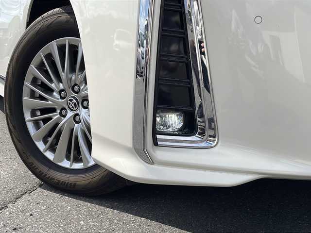 トヨタ アルファードハイブリット SR Cパッケージ 道北・旭川 2020(令2)年 1.8万km ラグジュアリーホワイトパールクリスタルシャインガラスフレーク ・4WD/・禁煙車/・純正ナビ/ CD/DVD/BT/USB/フルセグ/・両側パワースライドドア /・電動リアゲート/・黒革シート/・3眼LEDヘッドライト/・デジタルインナーミラー /・バックカメラ/・トヨタセーフティセンス/・PCS/・LTA/・ACC/・PKSB/・BSM/・RSA/・RCTA/・クリアランスソナー /・運転席メモリシート/・パワーシート /・シートヒーター /・エアシート /・ステアリングヒーター/・オートハイビーム/・オートライト/・LEDヘッドライト/・フォグライト /・ビルトインETC2.0/・サンシェード/・オートリトラミラー/・オートワイパー/・純正フロアマット/・ドアバイザー
