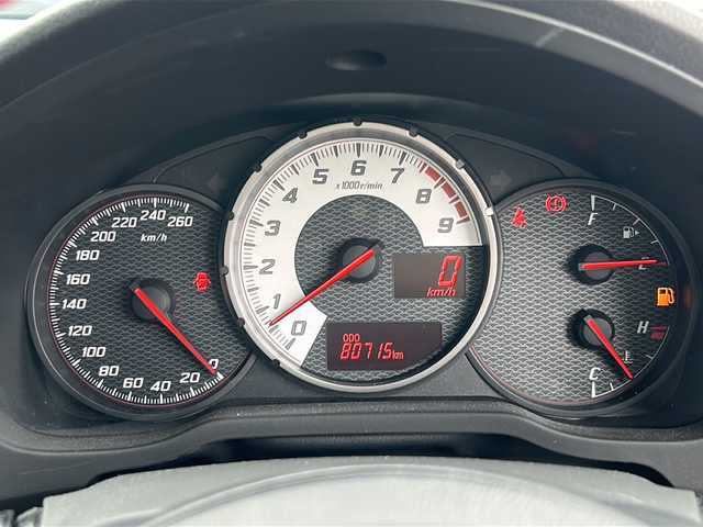 トヨタ ８６ GT 岐阜県 2013(平25)年 8.1万km ダークグレーメタリック 登録時走行距離：80716km/純正SDナビ/バックカメラ/Bluetooth・ワンセグテレビ/コンビステアリング/HIDヘッドライト/オートライト/横滑り防止装置/エアバッグ運転席・助手席/ドライブレコーダー前後/プッシュスタート/スマートキー/スペアキー1本/ETC/純正17インチアルミホイール/純正フロアマット
