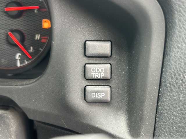 トヨタ ８６ GT 岐阜県 2013(平25)年 8.1万km ダークグレーメタリック 登録時走行距離：80716km/純正SDナビ/バックカメラ/Bluetooth・ワンセグテレビ/コンビステアリング/HIDヘッドライト/オートライト/横滑り防止装置/エアバッグ運転席・助手席/ドライブレコーダー前後/プッシュスタート/スマートキー/スペアキー1本/ETC/純正17インチアルミホイール/純正フロアマット
