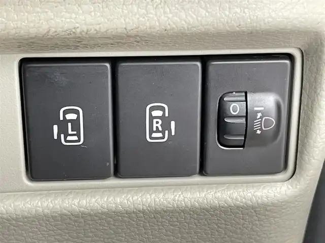 スズキ スペーシア HYBRID X 千葉県 2020(令2)年 7.9万km オフブルーメタリック/ホワイト2トーン スズキセーフティサポート/・衝突軽減ブレーキ/・レーンキープアシスト/・コーナーセンサー/・横滑り防止装置/社外7インチSDナビ/CD DVD BT フルセグ/両側パワースライドドア/D席シートヒーター/オートライト/ヘッドライトレベライザー/スリムサーキュレーター/プッシュスタート/スマートキー