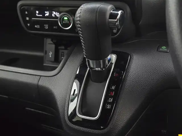 ホンダ Ｎ ＢＯＸ カスタム G L ターボ ホンダセンシング 鹿児島県 2020(令2)年 1.2万km プレミアムベルベットパープル・パール 純正8インチナビ/フルセグ/Bluetooth/バックカメラ/純正前後ドライブレコーダー/純正サンシェード内蔵大型ルーフコンソール/ホンダセンシング/両側パワースライドドア/ステアリングスイッチ/パドルシフト/ビルトインETC/リアサンシェード/LEDヘッドライト/フロントフォグランプ/スマートキー2本/プッシュスタート/純正ゴムフロアマット