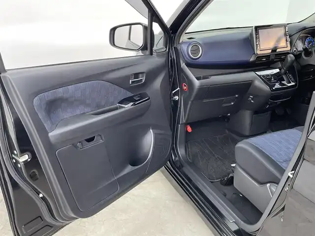 日産 デイズ ハイウェイスターG ターボ 大分県 2021(令3)年 4.2万km ブラック 純正ナビ/（フルセグ/Bluetooth/CD/DVD)/インテリジェントエマージェンシーブレーキ/アラウンドビューモニター/踏み間違い衝突防止アシスト/ハイビームアシスト/ステアリングスイッチ/純正アルミホイール/スマートキープッシュスタート/オートライト/LEDヘッドライト/電動格納ミラー