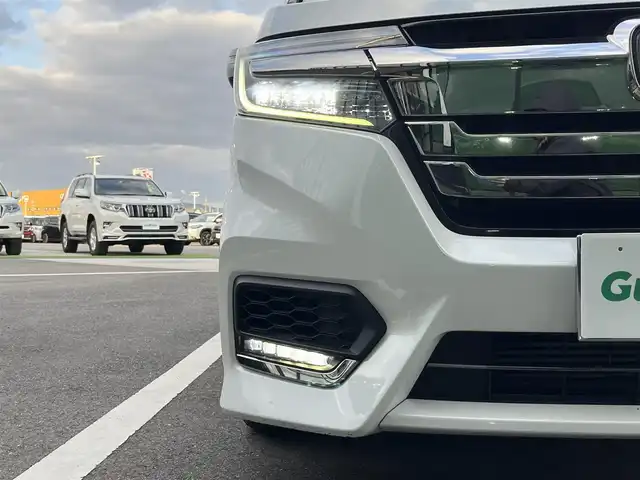 ホンダ ステップワゴン スパーダ クルスピセンシング 香川県 2018(平30)年 9万km プラチナホワイトパール 登録時走行距離：89205km/純正10型ナビ/　CD DVD BT フルセグTV/全方位カメラ/両側パワースライドドア/ホンダセンシング/レーダークルーズコントロール/レーンキープアシスト/LEDヘッドライト/オートライト/フォグランプ/横滑り防止装置/アイドリングストップ/ビルトインETC/純正前方ドライブレコーダー/ハーフレザーシート/シートヒーター/革巻きステアリング/ステアリングスイッチ/パドルシフト/プッシュスタート/スマートキー/スペアキー/新車時保証書/ワンオーナー