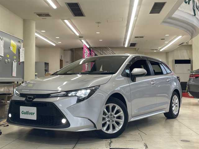 トヨタ カローラツーリング S 東京都 2020(令2)年 0.6万km シルバーマイカM 〇純正ディスプレイオーディオ（ナビ付）/　ラジオ/BT/〇バックカメラ/〇トヨタセーフティセンス/〇前後ドライブレコーダー/〇ACC/〇LKA/〇BSM/〇ステアリングスイッチ/〇革巻きステアリング/〇純正LEDヘッドライト/〇純正フォグランプ/〇ウインカーミラー/〇純正フロアマット/〇ドアバイザー/〇プライバシーガラス/〇オートハイビームアシスト/〇ヘッドライトレベライザー/〇トノカバー/〇保証書/〇取扱説明書/〇スペアキー