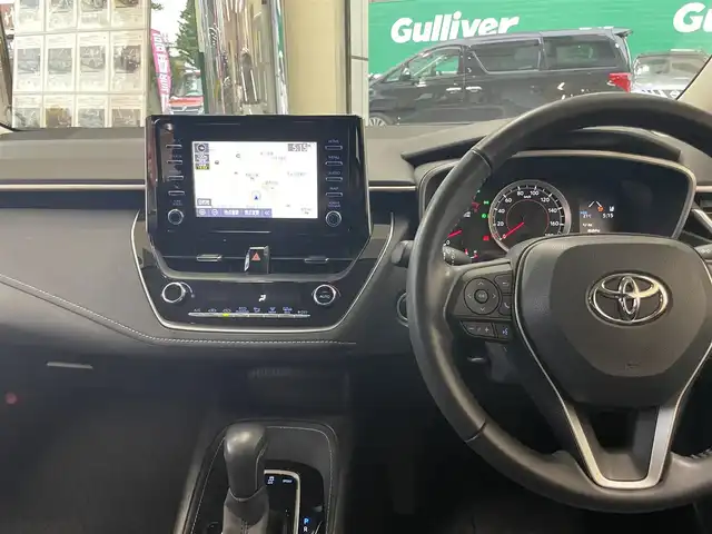 トヨタ カローラツーリング S 東京都 2020(令2)年 0.6万km シルバーマイカM 〇純正ディスプレイオーディオ（ナビ付）/　ラジオ/BT/〇バックカメラ/〇トヨタセーフティセンス/〇前後ドライブレコーダー/〇ACC/〇LKA/〇BSM/〇ステアリングスイッチ/〇革巻きステアリング/〇純正LEDヘッドライト/〇純正フォグランプ/〇ウインカーミラー/〇純正フロアマット/〇ドアバイザー/〇プライバシーガラス/〇オートハイビームアシスト/〇ヘッドライトレベライザー/〇トノカバー/〇保証書/〇取扱説明書/〇スペアキー