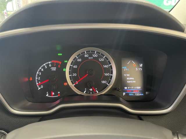 トヨタ カローラツーリング S 愛知県 2020(令2)年 0.6万km シルバーマイカM 〇純正ディスプレイオーディオ（ナビ付）/　ラジオ/BT/〇バックカメラ/〇トヨタセーフティセンス/〇前後ドライブレコーダー/〇ACC/〇LKA/〇BSM/〇ステアリングスイッチ/〇革巻きステアリング/〇純正LEDヘッドライト/〇純正フォグランプ/〇ウインカーミラー/〇純正フロアマット/〇ドアバイザー/〇プライバシーガラス/〇オートハイビームアシスト/〇ヘッドライトレベライザー/〇トノカバー/〇保証書/〇取扱説明書/〇スペアキー