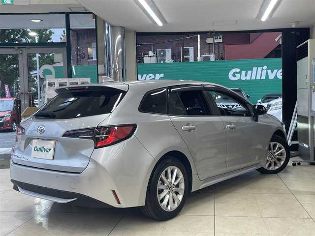 トヨタ カローラツーリング S 愛知県 2020(令2)年 0.6万km シルバーマイカM 〇純正ディスプレイオーディオ（ナビ付）/　ラジオ/BT/〇バックカメラ/〇トヨタセーフティセンス/〇前後ドライブレコーダー/〇ACC/〇LKA/〇BSM/〇ステアリングスイッチ/〇革巻きステアリング/〇純正LEDヘッドライト/〇純正フォグランプ/〇ウインカーミラー/〇純正フロアマット/〇ドアバイザー/〇プライバシーガラス/〇オートハイビームアシスト/〇ヘッドライトレベライザー/〇トノカバー/〇保証書/〇取扱説明書/〇スペアキー