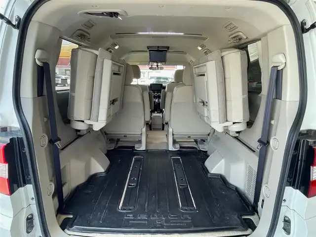 三菱 デリカＤ：５ D－Power package 岡山県 2013(平25)年 10万km ウォームホワイトパール 4WD（切り替え式）/アルパインビックX９インチ/　DVD/BT/CD/アルパインフリップダウンモニター/　（PCX-R3300）/フロントドラレコ/両側電動スライドドア/前2席シートヒーター/オールテレーンタイヤ /   225/70/16 ホワイトレター/社外バンパーガード/ルーフキャリア/パワーアウトレット/　12V/120W/ウインカーミラー/コンビステア/パドルシフト/フォグライト