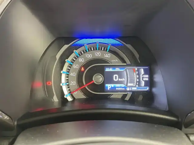 スズキ ハスラー Jスタイル Ⅱ 岡山県 2022(令4)年 1万km フェニックスレッドパール/ソフトベージュメタリック 純正９インチナビ/（CD/DVD/BT/USB/Carplay/フルセグ）/全方位カメラ/追従型クルーズコントロール/シートヒーター（運転席・助手席）/ＬＥＤヘッドライト/オートライト/オートハイビーム/LEDフォグランプ/ドライブレコーダー（前・後）/コーナーセンサー（後）/ルーフレール/純正フロアマット/純正15インチAW/踏み間違い防止/TVキャンセラー/ISOFIX/ステアリングスイッチ/チルトステアリング/シートリフター/シートバックテーブル/ウインカーミラー/ドアバイザー/取扱説明書/スマートキー×2