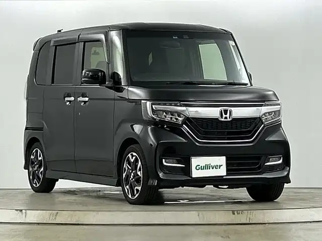 ホンダ Ｎ ＢＯＸ カスタム G L ターボ ホンダセンシング 愛知県 2019(令1)年 4.3万km クリスタルブラックパール 禁煙車/純正8インチナビ/（AM/FM/フルセグTV/Bluetooth/CD/DVD）/シーケンシャルウィンカー/バックカメラ/ホンダセンシング/・衝突軽減ブレーキ/・アダプティブクルーズコントロール/・オートマチックハイビーム/・レーンキープアシスト/・誤発進抑制機能/・標識認識機能/ETC/ドライブレコーダー/パドルシフト/ハーフレザーシート/純正15インチアルミホイール/プッシュスタート/スマートキー/純正フロアマット/LEDヘッドライト/オートライト/フロントフォグランプ/ドアバイザー/電動格納ミラー