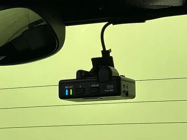 ホンダ Ｎ ＢＯＸ カスタム G L ターボ ホンダセンシング 愛知県 2019(令1)年 4.3万km クリスタルブラックパール 禁煙車/純正8インチナビ/（AM/FM/フルセグTV/Bluetooth/CD/DVD）/シーケンシャルウィンカー/バックカメラ/ホンダセンシング/・衝突軽減ブレーキ/・アダプティブクルーズコントロール/・オートマチックハイビーム/・レーンキープアシスト/・誤発進抑制機能/・標識認識機能/ETC/ドライブレコーダー/パドルシフト/ハーフレザーシート/純正15インチアルミホイール/プッシュスタート/スマートキー/純正フロアマット/LEDヘッドライト/オートライト/フロントフォグランプ/ドアバイザー/電動格納ミラー
