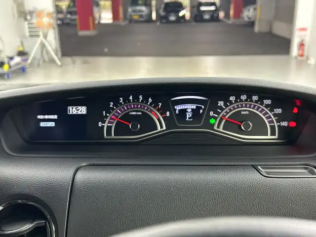 ホンダ Ｎ ＢＯＸ カスタム G L ターボ ホンダセンシング 愛知県 2019(令1)年 4.3万km クリスタルブラックパール 禁煙車/純正8インチナビ/（AM/FM/フルセグTV/Bluetooth/CD/DVD）/シーケンシャルウィンカー/バックカメラ/ホンダセンシング/・衝突軽減ブレーキ/・アダプティブクルーズコントロール/・オートマチックハイビーム/・レーンキープアシスト/・誤発進抑制機能/・標識認識機能/ETC/ドライブレコーダー/パドルシフト/ハーフレザーシート/純正15インチアルミホイール/プッシュスタート/スマートキー/純正フロアマット/LEDヘッドライト/オートライト/フロントフォグランプ/ドアバイザー/電動格納ミラー