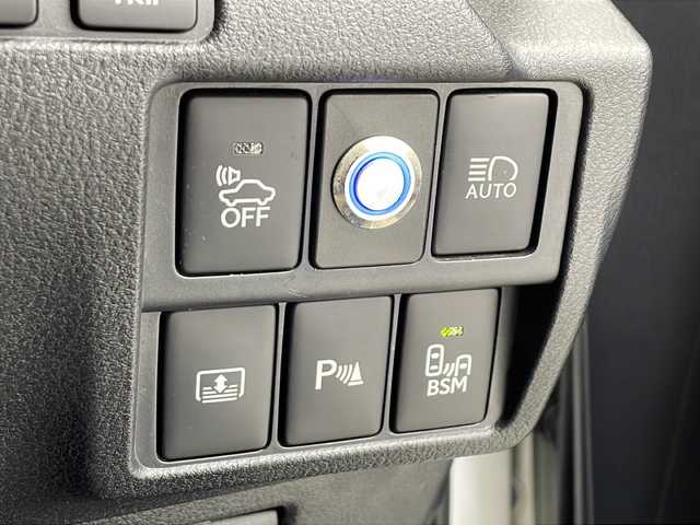 レクサス ＩＳ 300h バージョンL 愛知県 2017(平29)年 9万km ソニッククォーツ 純正10.3型メモリナビ/フルセグTV/CD/DVD(BluRay/BT/USB/AUX/AM/FM/バックカメラ/サンルーフ/レザーシート/シートヒーター＆ベンチレーション　D/N席/パワーシート　D/N席　メモリ付きD席/ビルトインETC2.0 /ドライブレコーダー　/パドルシフト/革巻きステアリング/ステアリングスイッチ/プリクラッシュセーフティ/レーンディパーチャーアラート/BSM/レーダークルーズコントロール/クリアランスソナー/電動サンシェード/LEDオートヘッドライト/プッシュスタート/スマートキー/横滑り防止/ISOFIX/電動格納ミラー/純正フロアマット/純正ドアバイザー/RAYS製18インチAW