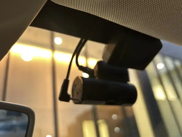 フォルクスワーゲン Ｔ－クロス TSI 1st 石川県 2020(令2)年 2.9万km ディープブラックパールエフェクト ディスカバープロ/純正ナビ/　Bluetooth・CD・DVD・USB・AppleCarPlay・AndroidAuto/フルセグTV/バックカメラ/ETC2.0/ドライブレコーダー/アダプティブクルーズコントロール/ブラインドスポットモニター/ルーフレール/アンチロック・ブレーキ・システム/衝突被害軽減システム/横滑り防止装置/前後コーナーセンサー/盗難防止装置/パーキングアシスト/アイドリングストップ/純正アルミホイール/スマートキー