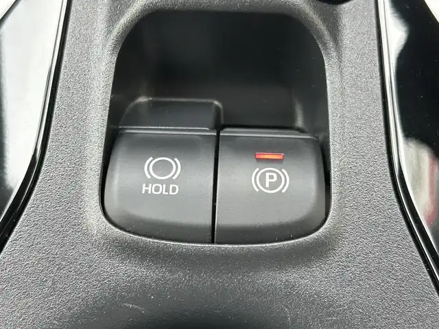 トヨタ カローラ クロス Z 富山県 2023(令5)年 1.2万km プラチナホワイトパールマイカ 衝突軽減システム/純正9型ナビ/全方位カメラ/レーダークルーズコントロール/シートヒーター/Bluetooth/バックカメラ/電動リアゲート/パワーシート/コーナーセンサー/純正アルミホイール/ETC2.0/ブラインドスポットモニター/LEDヘッドライト/オートマチックハイビーム/ドライブレコーダー/ステアリングスイッチ/スマートキー/プッシュスタート