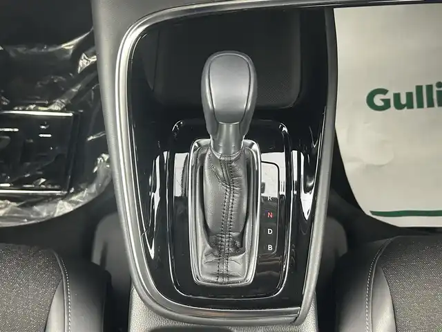ホンダ ヴェゼル ハイブリッド e:HEV Z 埼玉県 2021(令3)年 3.7万km プラチナホワイトパール 純正9型ナビ フルセグ 衝突軽減装置 禁煙車 バックカメラ コーナーセンサー LEDヘッド レーダークルーズ スマートキー ハーフレザーシート 前席シートヒーター ドラレコ 純正アルミ 純正オーディオ ウィンカーミラー ETC 電動格納ミラー ETC プッシュスタート