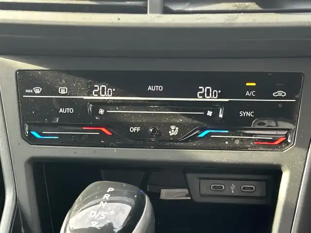 フォルクスワーゲン ＶＷ ポロ TSI Rライン 福島県 2022(令4)年 1.7万km リーフブルーメタリック 純正ナビゲーション/【BT】/リビューカメラ/ビルトインETC/ドライブレコーダー/レーンキープアシストシステム（Lane Assist）/プリクラッシュブレーキシステム（Front Assist）/ドライバー疲労検知システム/（Fatigue Detection System）/パークディスタンスコントロール（フロント・リア）/レーンチェンジアシスト/同一車線内全車速運転支援システム/駐車支援システム/プロアクティブオキュパントプロテクション/ブラインドスポットモニター/ステアリングリモコン/LEDオートライト/LEDフォグランプ/置くだけ充電/純正フロアマット