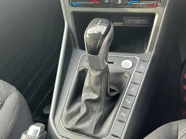フォルクスワーゲン ＶＷ ポロ TSI Rライン 福島県 2022(令4)年 1.7万km リーフブルーメタリック 純正ナビゲーション/【BT】/リビューカメラ/ビルトインETC/ドライブレコーダー/レーンキープアシストシステム（Lane Assist）/プリクラッシュブレーキシステム（Front Assist）/ドライバー疲労検知システム/（Fatigue Detection System）/パークディスタンスコントロール（フロント・リア）/レーンチェンジアシスト/同一車線内全車速運転支援システム/駐車支援システム/プロアクティブオキュパントプロテクション/ブラインドスポットモニター/ステアリングリモコン/LEDオートライト/LEDフォグランプ/置くだけ充電/純正フロアマット
