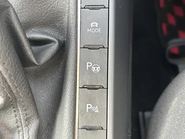 フォルクスワーゲン ＶＷ ポロ TSI Rライン 福島県 2022(令4)年 1.7万km リーフブルーメタリック 純正ナビゲーション/【BT】/リビューカメラ/ビルトインETC/ドライブレコーダー/レーンキープアシストシステム（Lane Assist）/プリクラッシュブレーキシステム（Front Assist）/ドライバー疲労検知システム/（Fatigue Detection System）/パークディスタンスコントロール（フロント・リア）/レーンチェンジアシスト/同一車線内全車速運転支援システム/駐車支援システム/プロアクティブオキュパントプロテクション/ブラインドスポットモニター/ステアリングリモコン/LEDオートライト/LEDフォグランプ/置くだけ充電/純正フロアマット