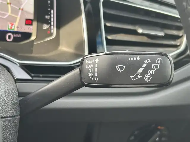 フォルクスワーゲン ＶＷ ポロ TSI Rライン 福島県 2022(令4)年 1.7万km リーフブルーメタリック 純正ナビゲーション/【BT】/リビューカメラ/ビルトインETC/ドライブレコーダー/レーンキープアシストシステム（Lane Assist）/プリクラッシュブレーキシステム（Front Assist）/ドライバー疲労検知システム/（Fatigue Detection System）/パークディスタンスコントロール（フロント・リア）/レーンチェンジアシスト/同一車線内全車速運転支援システム/駐車支援システム/プロアクティブオキュパントプロテクション/ブラインドスポットモニター/ステアリングリモコン/LEDオートライト/LEDフォグランプ/置くだけ充電/純正フロアマット