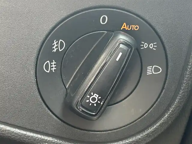 フォルクスワーゲン ＶＷ ポロ TSI Rライン 福島県 2022(令4)年 1.7万km リーフブルーメタリック 純正ナビゲーション/【BT】/リビューカメラ/ビルトインETC/ドライブレコーダー/レーンキープアシストシステム（Lane Assist）/プリクラッシュブレーキシステム（Front Assist）/ドライバー疲労検知システム/（Fatigue Detection System）/パークディスタンスコントロール（フロント・リア）/レーンチェンジアシスト/同一車線内全車速運転支援システム/駐車支援システム/プロアクティブオキュパントプロテクション/ブラインドスポットモニター/ステアリングリモコン/LEDオートライト/LEDフォグランプ/置くだけ充電/純正フロアマット
