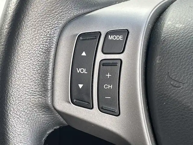 ホンダ フリード ハイブリット ジャストセレクション 兵庫県 2014(平26)年 7.4万km プレミアムスパークルブラックパール (株)IDOMが運営する【じしゃロン神戸名谷店】の自社ローン専用車両になりますこちらは現金またはオートローンご利用時の価格です。自社ローンご希望の方は別途その旨お申付け下さい。/両側パワースライドドア/クルーズコントロール/純正メモリナビ【VXM-155VSi】/(DVD/ワンセグTV/Bluetooth)/ステアリングスイッチ/バックカメラ/ビルトインETC/前方ドライブレコーダー/横滑り防止機能/スマートキー/HIDヘッドライト/ウィンカーミラー/スタッドレスタイヤ積込/新車時保証書/取扱説明書