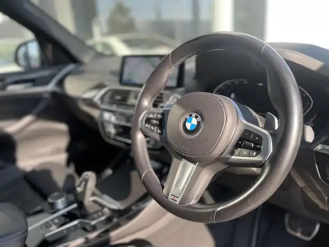 ＢＭＷ Ｘ３ xDrive20d Mスポーツ 千葉県 2021(令3)年 3万km アルピンホワイトⅢ ハイラインパッケージ/パノラマサンルーフ/ブラックレザーシート/パワーシート/シートヒーター/ヘッドアップディスプレイ/パワーバックドア/純正HDDナビ/360°カメラ/地デジ/純正19インチAW/ワイヤレス充電/アクティブクルーズコントロール