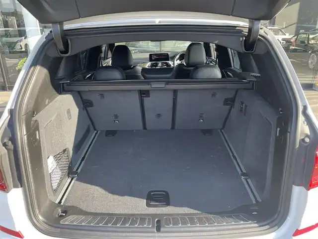 ＢＭＷ Ｘ３ xDrive20d Mスポーツ 千葉県 2021(令3)年 3万km アルピンホワイトⅢ ハイラインパッケージ/パノラマサンルーフ/ブラックレザーシート/パワーシート/シートヒーター/ヘッドアップディスプレイ/パワーバックドア/純正HDDナビ/360°カメラ/地デジ/純正19インチAW/ワイヤレス充電/アクティブクルーズコントロール