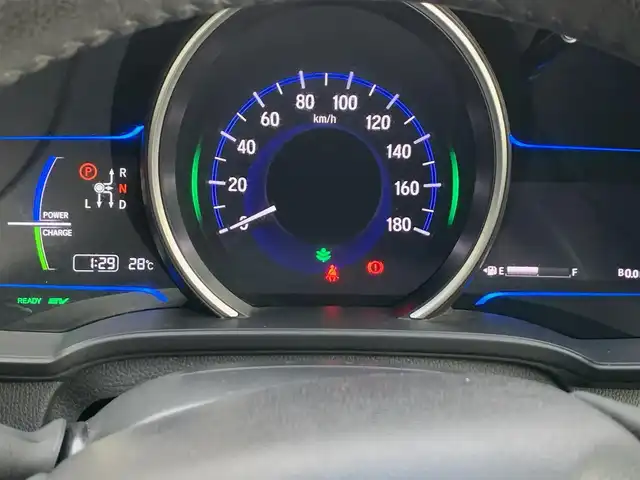 ホンダ フィット ハイブリット Lパッケージ 福井県 2015(平27)年 5.8万km ホワイトオーキッドパール (株)IDOMが運営する【じしゃロン福井店】の自社ローン専用車両になりますこちらは現金またはオートローンご利用時の価格です。自社ローンご希望の方は別途その旨お申付け下さい/純正ナビ/Bluetooth/TV/CD/DVD/バックカメラ/クルーズコントロール/アイドリングストップ/衝突被害軽減ブレーキ/純正アルミホイール/純正LEDヘッドライト/オートライト/フォグライト/ハーフレザーシート/ETC/ドアバイザー/ステアリングスイッチ/プッシュスタート/スマートキー/スペアキー/取扱説明書
