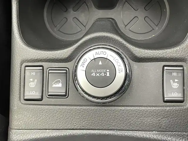日産 エクストレイル 20X ブラックエクストリーマーX エマB 宮城県 2015(平27)年 4.2万km ダイヤモンドブラック ４ＷＤ　/前後コーナーセンサー/クルーズコントロール　/エマージェンシーブレーキ　/車線逸脱警報　/横滑り防止装置　/ふらつき警報　/盗難防止装置　/ダウンヒルアシストコントロール　/オートライト　/ＬＥＤライト　/前席シートヒーター/防水シート/ステアリングリモコン/レザーステアリング/ミラーヒーター/スペアキー/純正アルミホイール/社外アルミホイールオールシーズンタイヤ積込