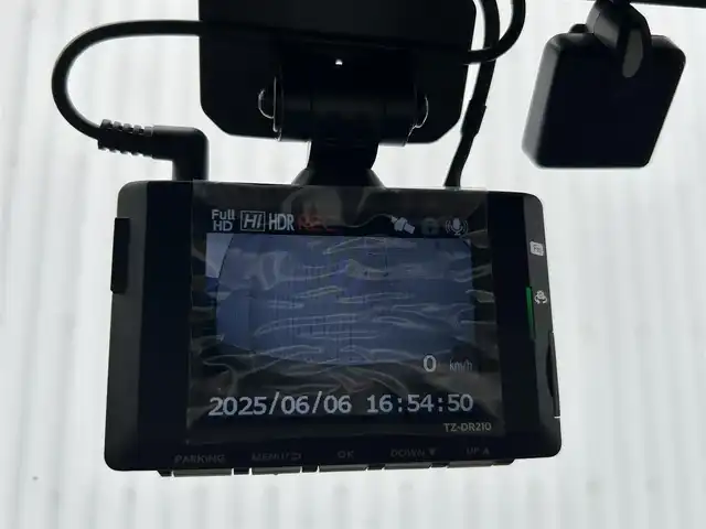 ダイハツ ウェイク G SA 熊本県 2014(平26)年 4.4万km ブラックマイカメタリック 社外メモリナビ（AVN-SZ04iW）/・ＡＭ/ＦＭ/ＣＤ/ＤＶＤ/Ｂｌｕｅｔｏｏｔｈ/・フルセグテレビ/衝突軽減ブレーキ/両側パワースライド/ドライブレコーダー/ETC/ＬＥＤヘッドライト/オートエアコン/オートライト/スマートキー/スペアキー/プッシュスタートボタン/純正15インチアルミホイル/純正フロアマット/保証書