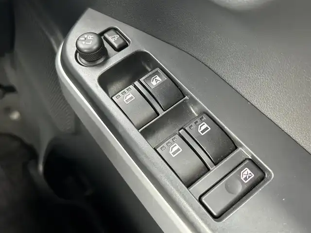 ダイハツ ウェイク G SA 熊本県 2014(平26)年 4.4万km ブラックマイカメタリック 社外メモリナビ（AVN-SZ04iW）/・ＡＭ/ＦＭ/ＣＤ/ＤＶＤ/Ｂｌｕｅｔｏｏｔｈ/・フルセグテレビ/衝突軽減ブレーキ/両側パワースライド/ドライブレコーダー/ETC/ＬＥＤヘッドライト/オートエアコン/オートライト/スマートキー/スペアキー/プッシュスタートボタン/純正15インチアルミホイル/純正フロアマット/保証書