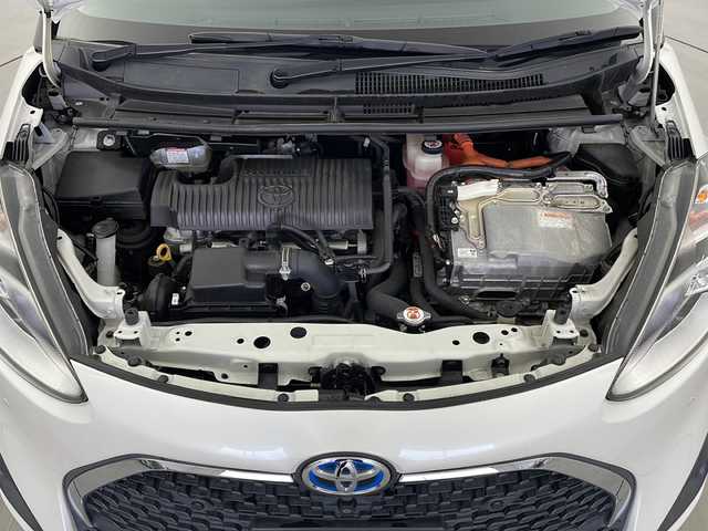 トヨタ シエンタ ハイブリッド ファンベースG 栃木県 2019(平31)年 6.8万km ホワイトパールクリスタルシャイン 純正SDナビ/　（Bluetooth/CD/AM/FM/ワンセグ）/全周囲カメラ/ドライブレコーダー/トヨタセーフティセンス/・プリクラッシュセーフティ/・レーンディパーチャーアラート/・オートマチックハイビーム/・プロアクティブドライビングアシスト/・パーキングサポートブレーキ/両側パワースライドドア/電動格納ミラー/シートヒーター/社外アルミホイール/コーナーセンサー/ETC/ステアリングヒーター/ドアバイザー/純正フロアマット