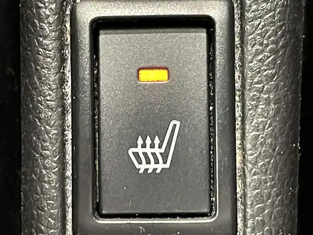 スズキ スイフト HYBRID RS 愛知県 2017(平29)年 5.9万km スーパーブラックパール 純正ナビ/（Bluetooth/AM/FM/フルセグTV/Carplay/CD/DVD）/アラウンドビューモニター/シートヒーター/LEDヘッドライト/ETC/ドライブレコーダー/プッシュスタートボタン/アイドリングストップ/スマートキー/スペアキー1本/純正16インチAW/純正フロアマット