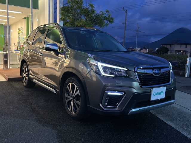 スバル フォレスター ハイブリッド アドバンス 香川県 2020(令2)年 2.5万km セピアブロンズM パナソニックＳＤナビ/・フルセグＴＶ/・Ｂｌｕｅｔｏｏｔｈ接続/・Ｂｌｕ－ｒａｙ再生/・ＤＶＤ再生/・ＣＤ再生/・ＦＭＡＭラジオ）/サンルーフ/４ＷＤ/パワーシート/パワーバックドア/全席シートヒーター/ルーフレール/ETC2.0/バックカメラ/フロントカメラ/サイドカメラ/ドライブレコーダー/コーナーセンサー/プッシュスタート