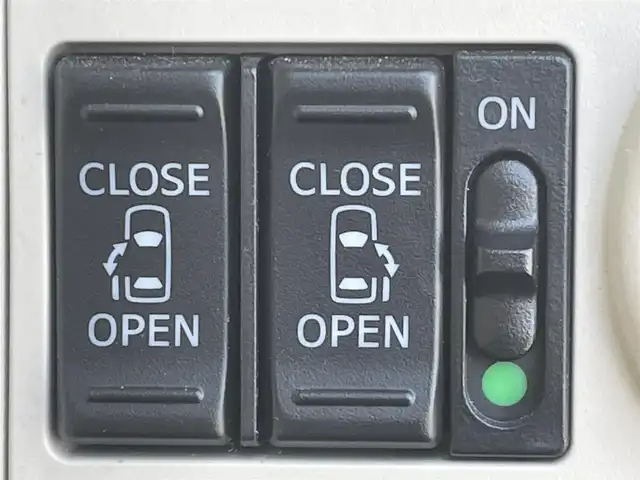 ダイハツ ムーヴ キャンバス X LTD SA Ⅱ 福岡県 2017(平29)年 6.9万km パールホワイトⅢ/ファインミントメタリック 2トーン スマートアシストＩＩ/衝突軽減/車線逸脱警報/社外ナビ（ＣＮ－Ｓ３１０ＷＤ）/フルセグTV/CD/DVD/BT/SD/AM/FM/バックカメラ/両側パワースライドドア/アイドリングストップ/ステアリングリモコン/スマートキー/プッシュスタート/ＬＥＤオートライト/電格ミラー/ヘッドライトレベライザー