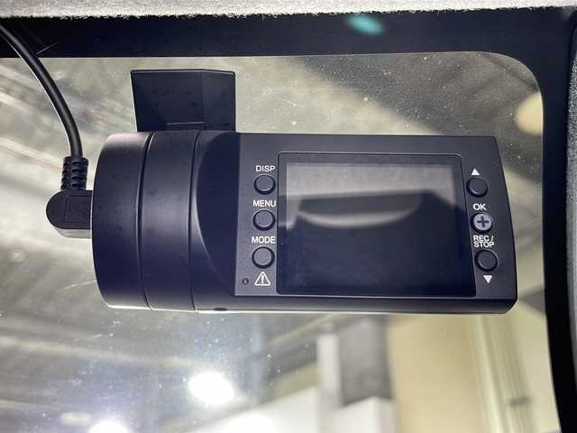 ダイハツ ミラ イース L SAⅢ 広島県 2019(令1)年 2.4万km ブラックマイカメタリック 社外ナビ　/フルセグTV/オートハイビーム　/オートライト　/衝突軽減ブレーキ　/踏み間違い防止　/コーナーセンサー　/社外フロアマット　/スマートキー　/Bluetooth　/アイドリングストップ/ドライブレコーダー　/純正１３インチホイールキャップ/エアバック（運転席/助手席）