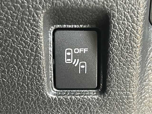 スバル レヴォーグ 1．6GT アイサイト Sスタイル 道央・札幌 2016(平28)年 2.4万km クリスタルブラックシリカ ・ワンオーナー/・4WD/・純正ナビ/フルセグTV/DVD/CD/SD/BT/・バックカメラ/・ドライブレコーダー/・アイサイト/・プリクラッシュブレーキ/・全車速追従付きクルーズコントロール/・先行車発進お知らせ/・アクティブレーンキープ/・AT誤発進抑制制御/・ブラインドスポットモニター/・SRVD/・パドルシフト/・横滑り防止/・ETC/・運転席パワーシート/・アイドリングストップ/・SI-DRIVE/・LEDヘッドライト/・フロントフォグ/・リヤフォグ/・プッシュスタート/・スマートキー/・ドアバイザー/・電格ミラー/・冬タイヤ純正17インチAW積込