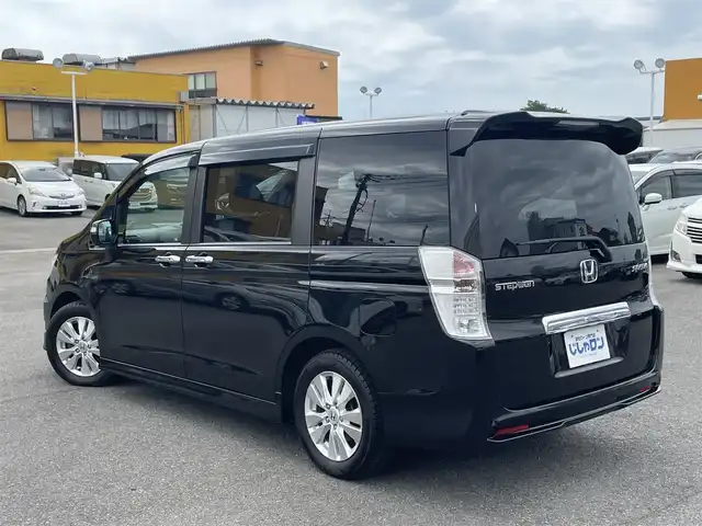 ホンダ ステップワゴン スパーダ Z 佐賀県 2012(平24)年 8.8万km プレミアムブラキッシュパール (株)IDOMが運営する【じしゃロン佐賀店】の自社ローン対象車両になります。こちらは現金ご利用時の価格です。自社ローンご希望の方は別途その旨お申付け下さい。/禁煙車　/８人乗り　/ＨＤＤナビ/バックカメラ　　/両側電動スライドドア　/フリップダウンモニター