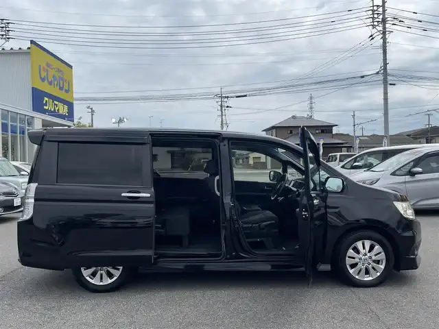 ホンダ ステップワゴン スパーダ Z 佐賀県 2012(平24)年 8.8万km プレミアムブラキッシュパール (株)IDOMが運営する【じしゃロン佐賀店】の自社ローン対象車両になります。こちらは現金ご利用時の価格です。自社ローンご希望の方は別途その旨お申付け下さい。/禁煙車　/８人乗り　/ＨＤＤナビ/バックカメラ　　/両側電動スライドドア　/フリップダウンモニター